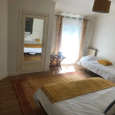 בית הארחה Les Chenes